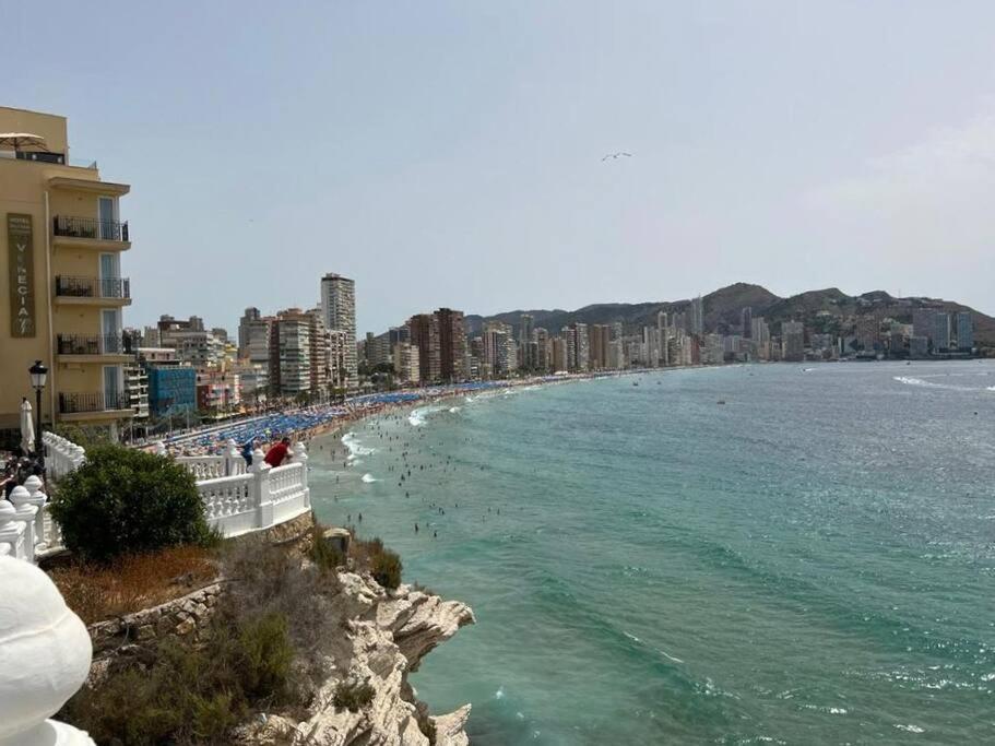 Apartamento Centrico Y En Primera Linea De Playa Διαμέρισμα Μπένιντορμ Εξωτερικό φωτογραφία
