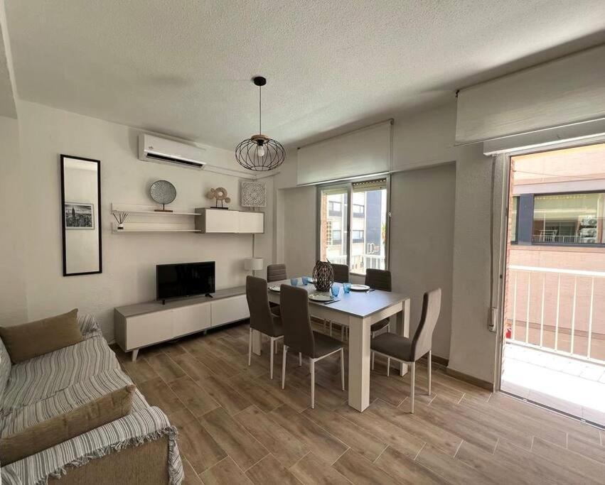 Apartamento Centrico Y En Primera Linea De Playa Διαμέρισμα Μπένιντορμ Εξωτερικό φωτογραφία